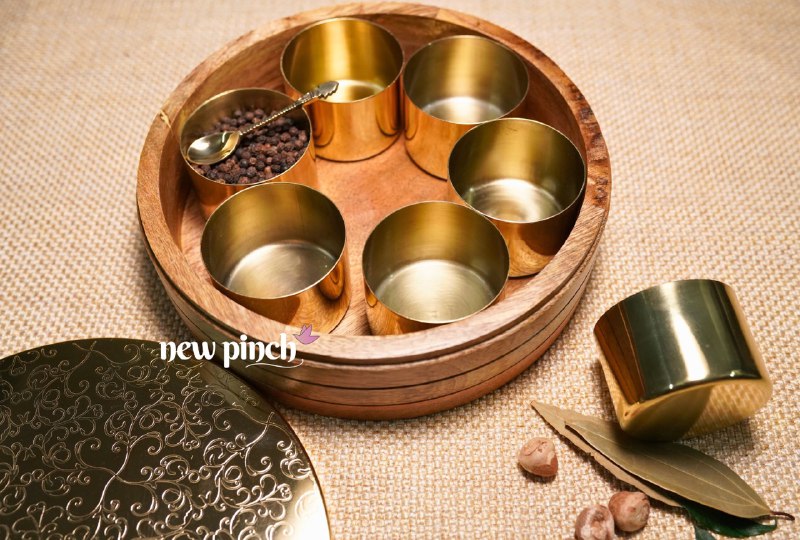 NEWPINCH Spice Box with 7 Containers & Spoon (MANGO Wood) - Wooden Spice Box Set for Kitchen Masala Spice Boxes Masala Daani Namak Dani Dabba Multipurpose Decorative Masala Boxes